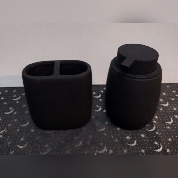 Blooms Sono Other - Pure Ceramic Soap Dispenser, Toothbrush Dispenser, Trash Can